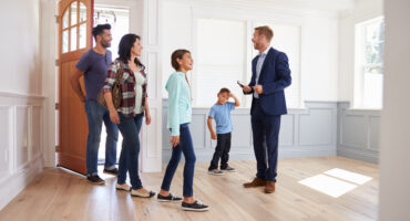 3-tips-for-real-estate-agents-trying-to-thrive-during-the-holidays