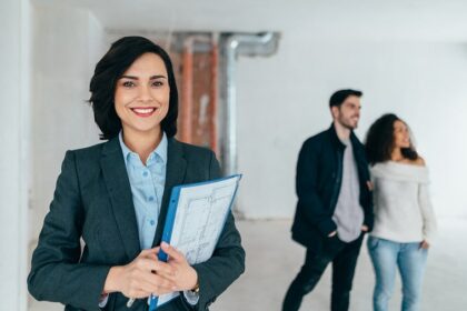 CredibleHowMuchRealtorsMake1243633452