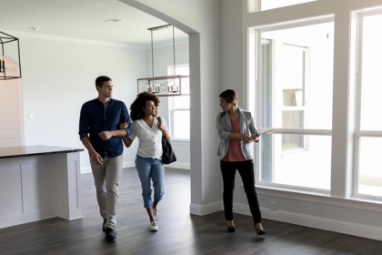 realtor-showing-home-credible-iStock-1179026119
