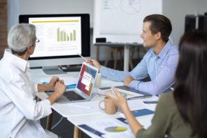 Read more about the article Marketing Automation for Financial Advisors: Streamline Your Outreach with Resurge